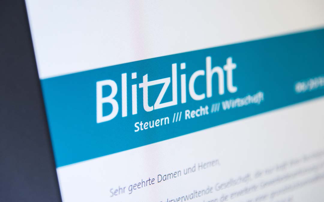 Fach-Info BLITZLICHT – immer monatlich